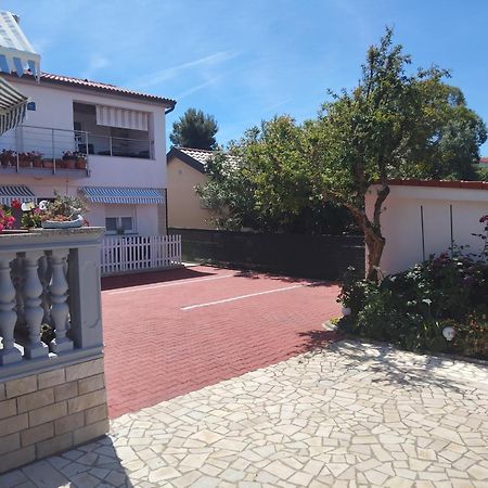 Apartmani Mila-Casa Bianca Medulin Exterior photo